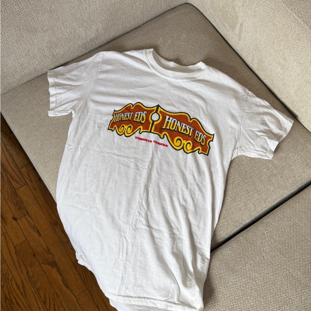 Honest Ed's small White T-Shirt vintage